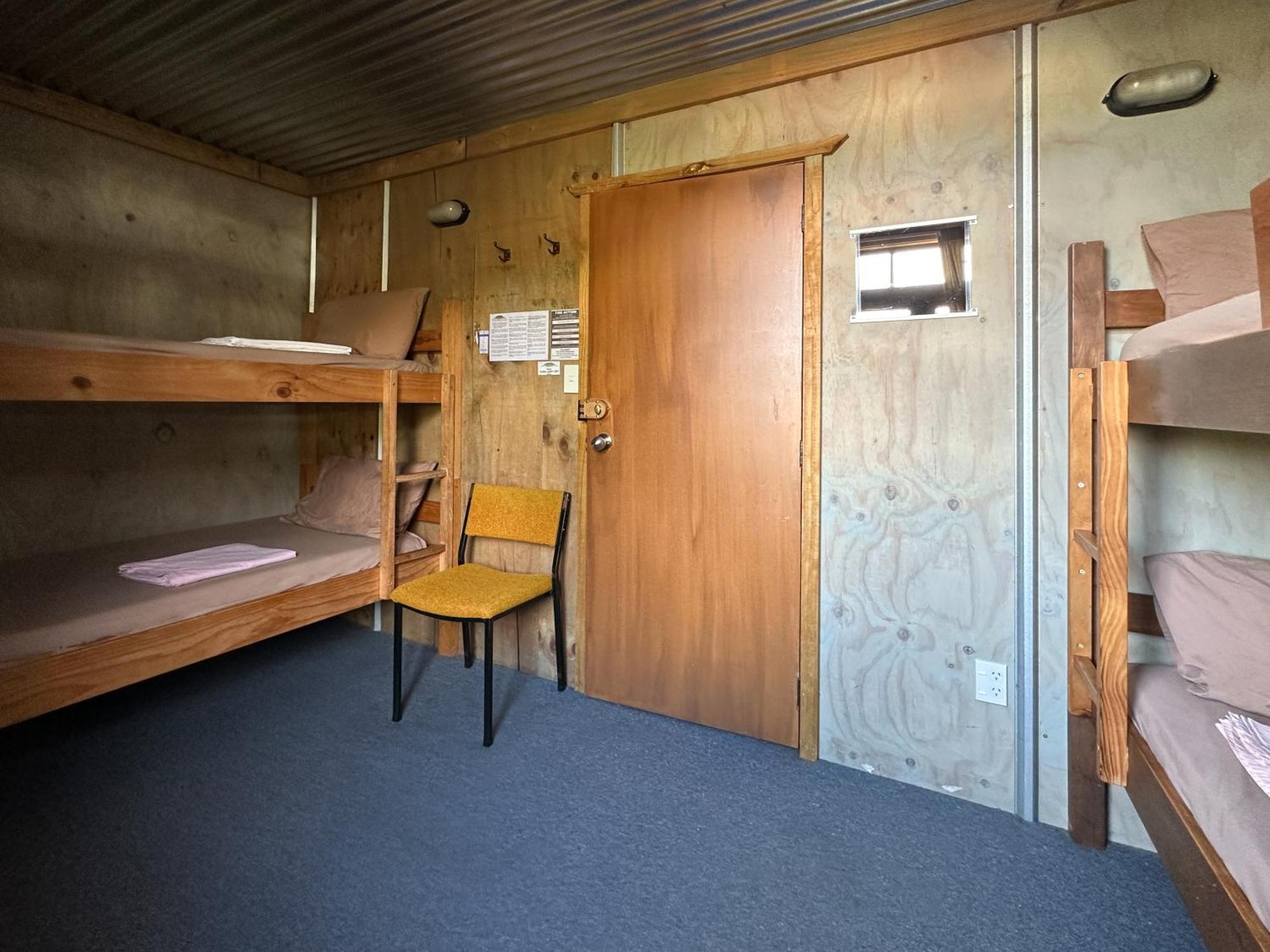 The Crossing Lodge & Backpackers Erua Exterior foto
