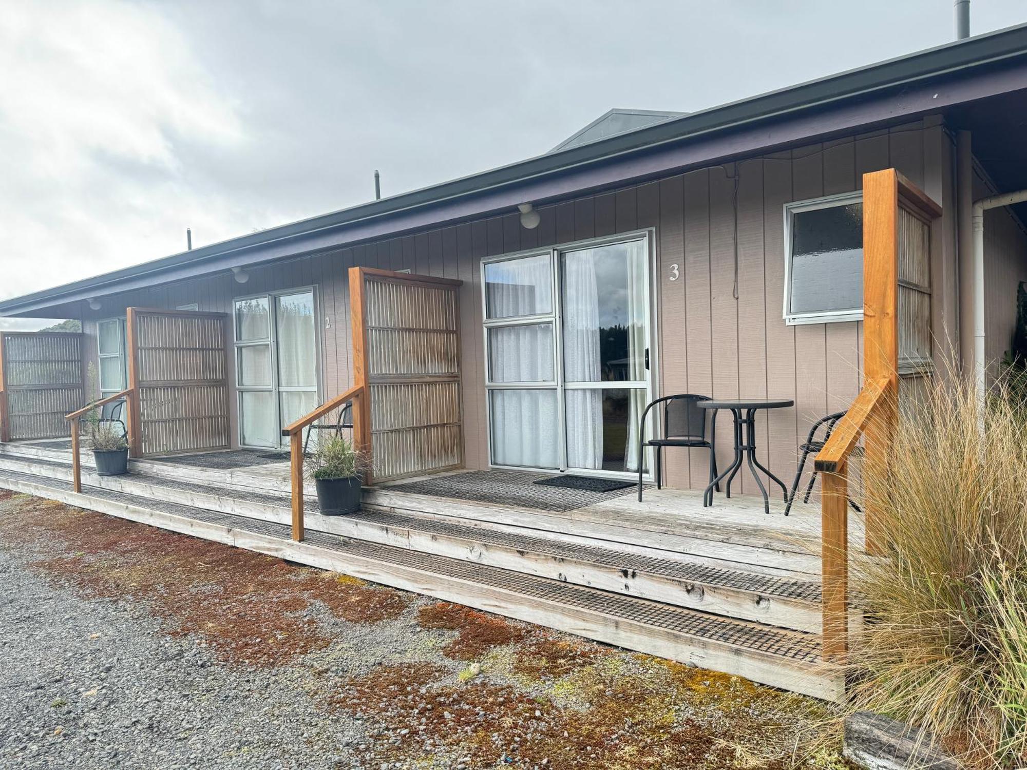 The Crossing Lodge & Backpackers Erua Exterior foto