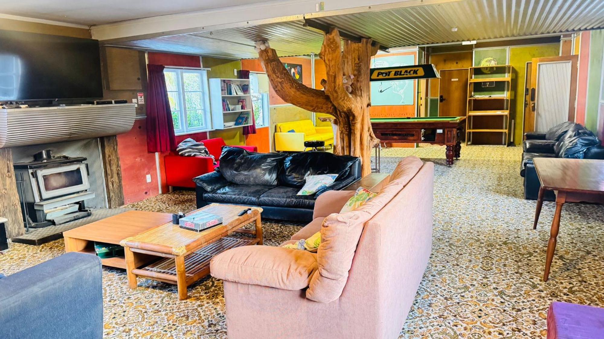 The Crossing Lodge & Backpackers Erua Exterior foto